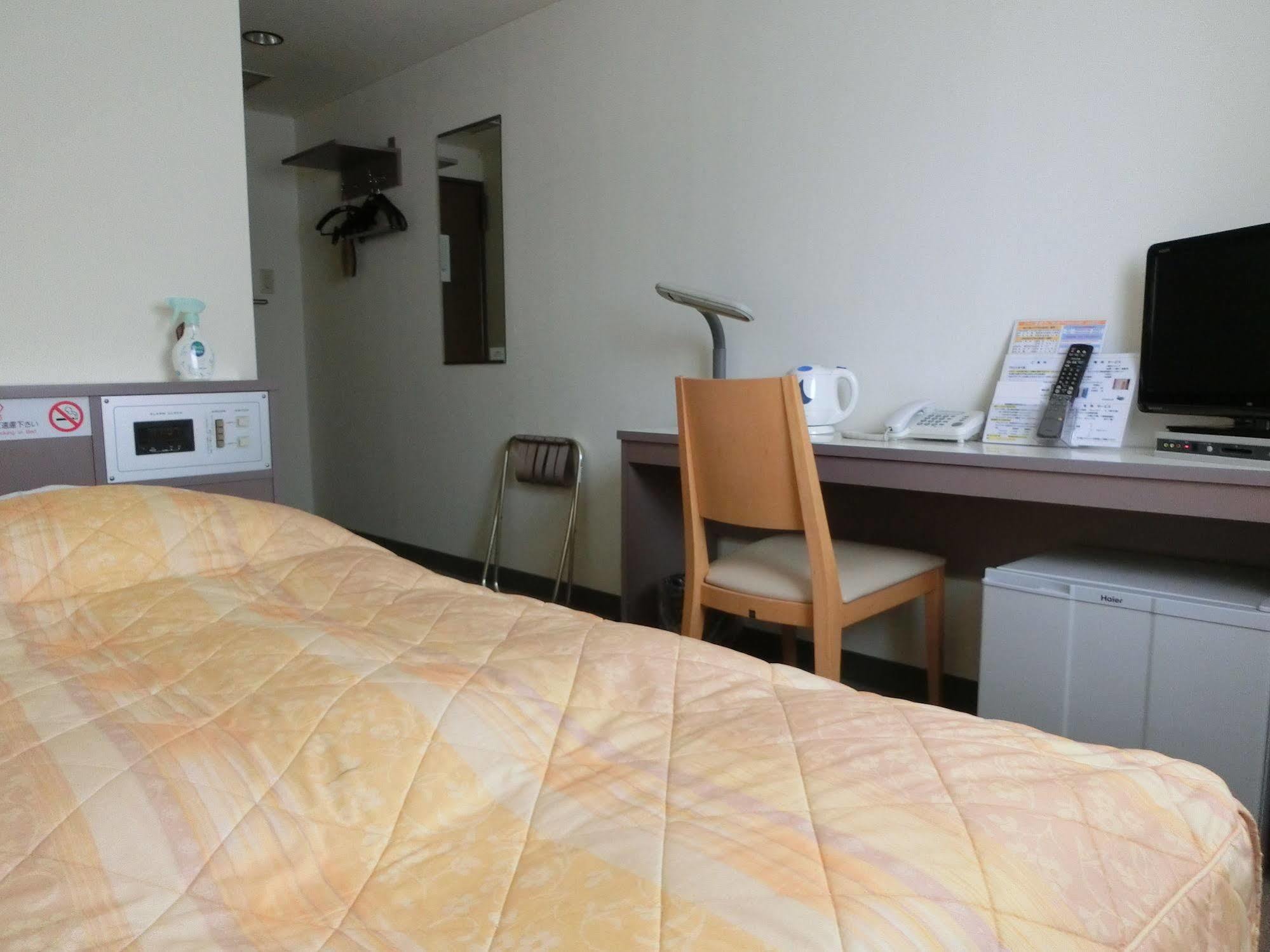 Orange Inn Sendaihigashi Buitenkant foto
